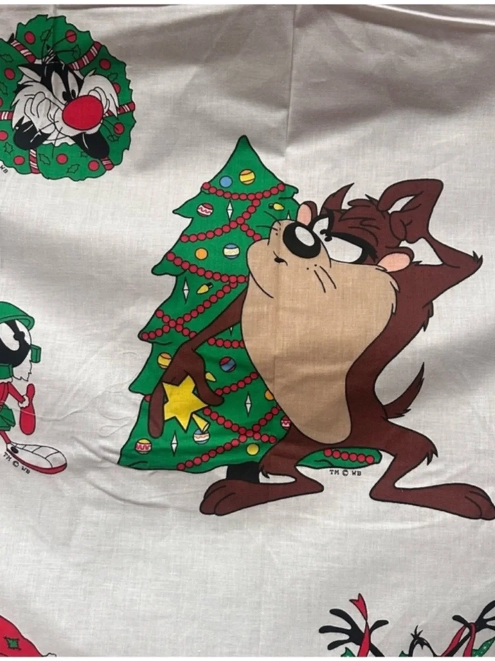 ‘90s vintage looney tunes Christmas fabric appliqués panel